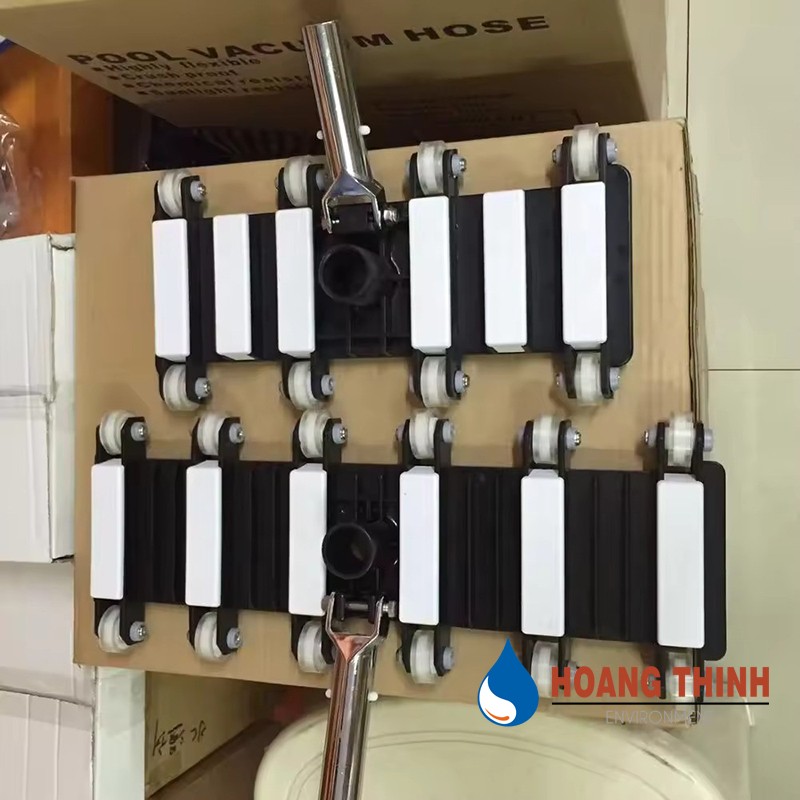 Bàn hút bể bơi 8 bánh xe, cán inox hãng SPS
